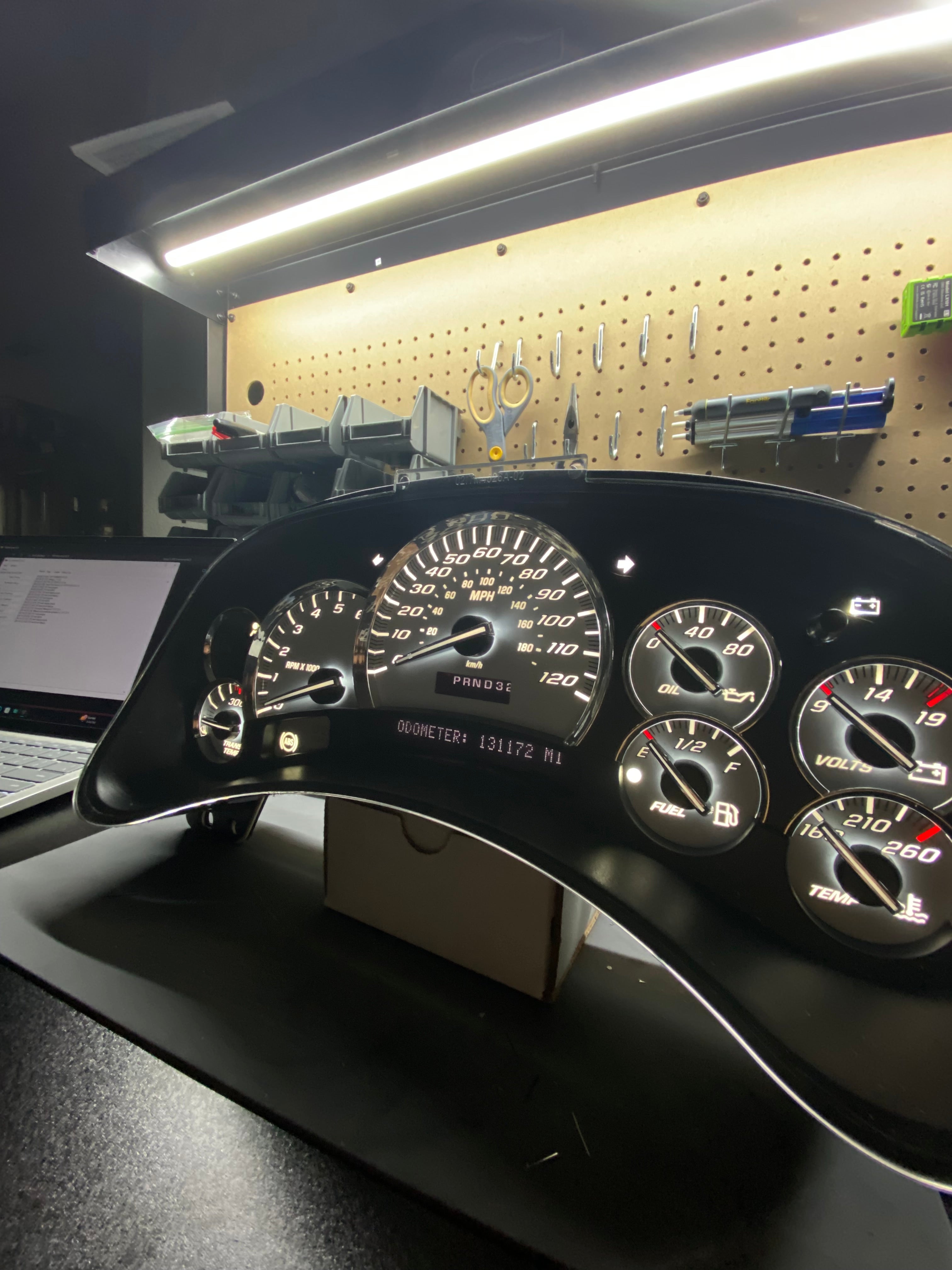 03-05 White SS Cluster🔥