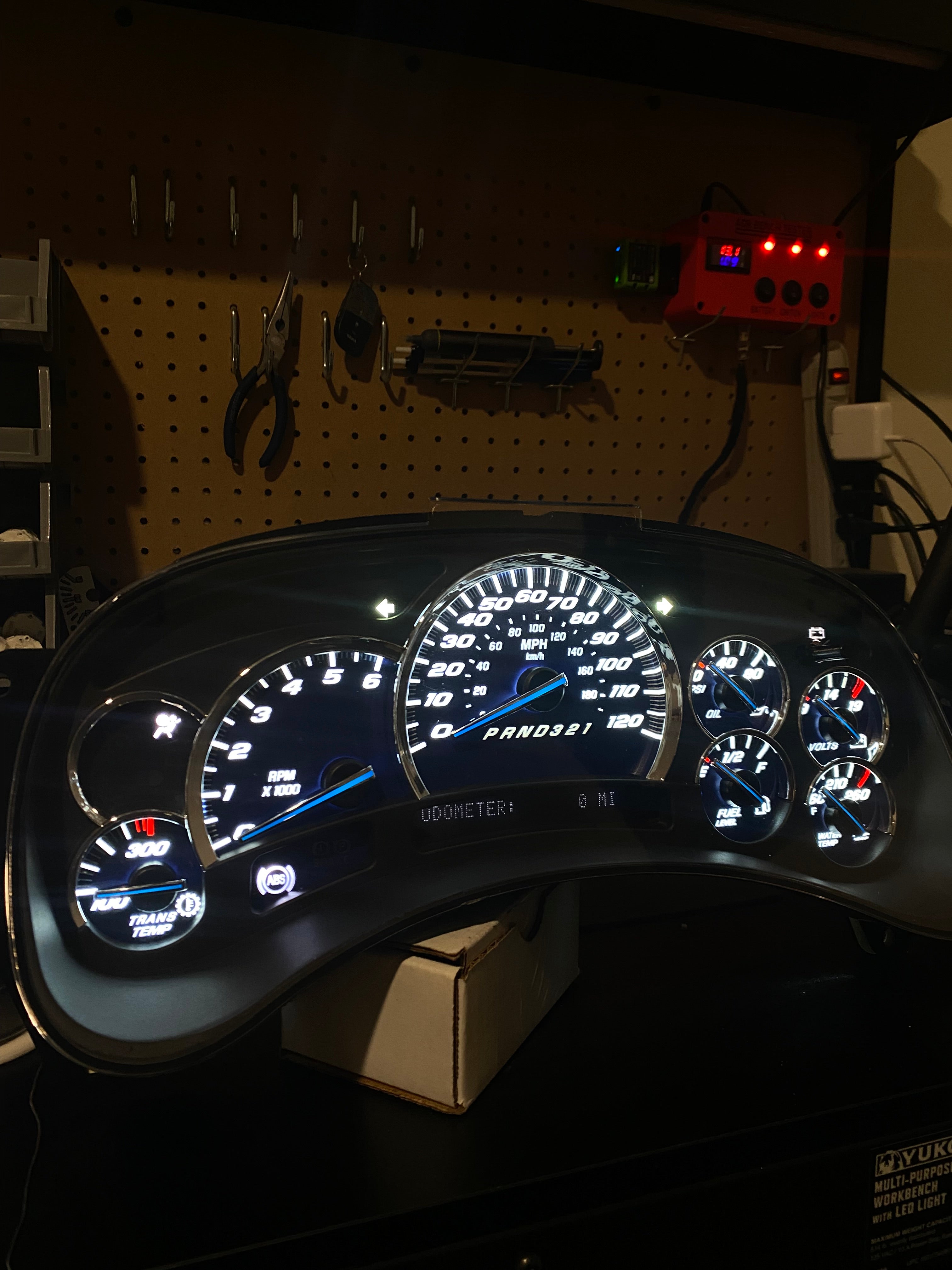 06-07 Blue and White Cluster ‼️