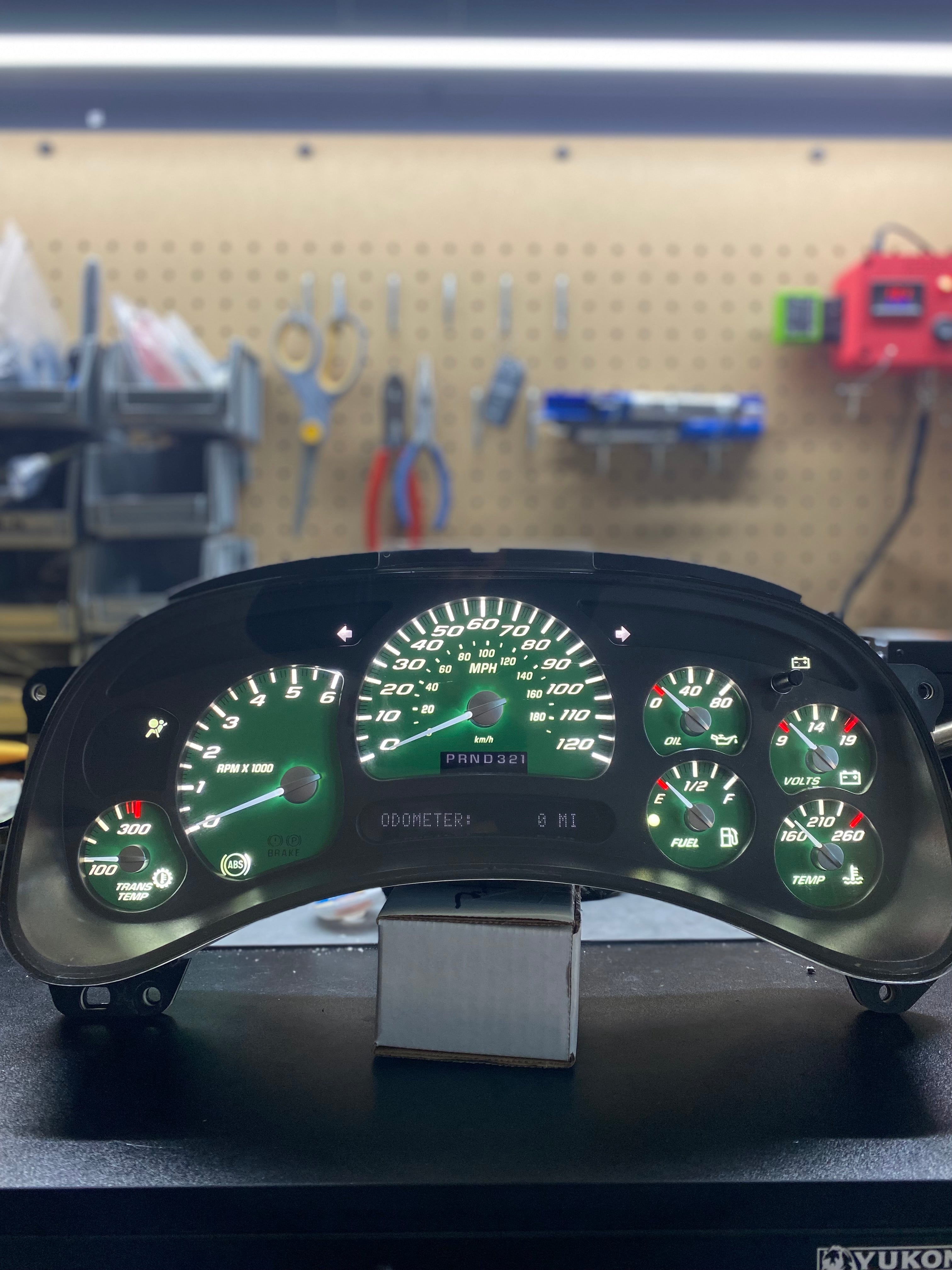 03-05 Chevy Green Cluster