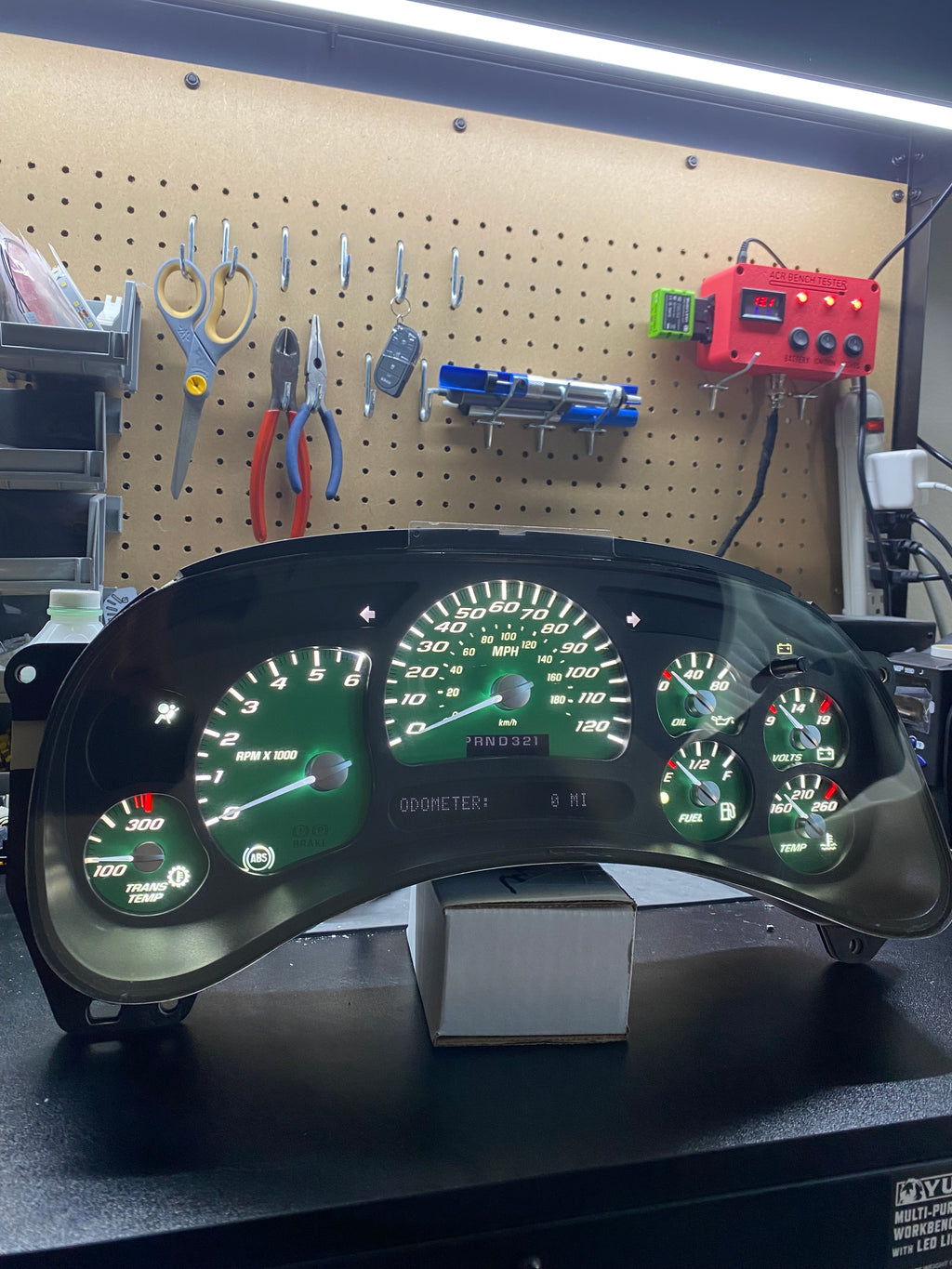 03-05 Chevy Green Cluster