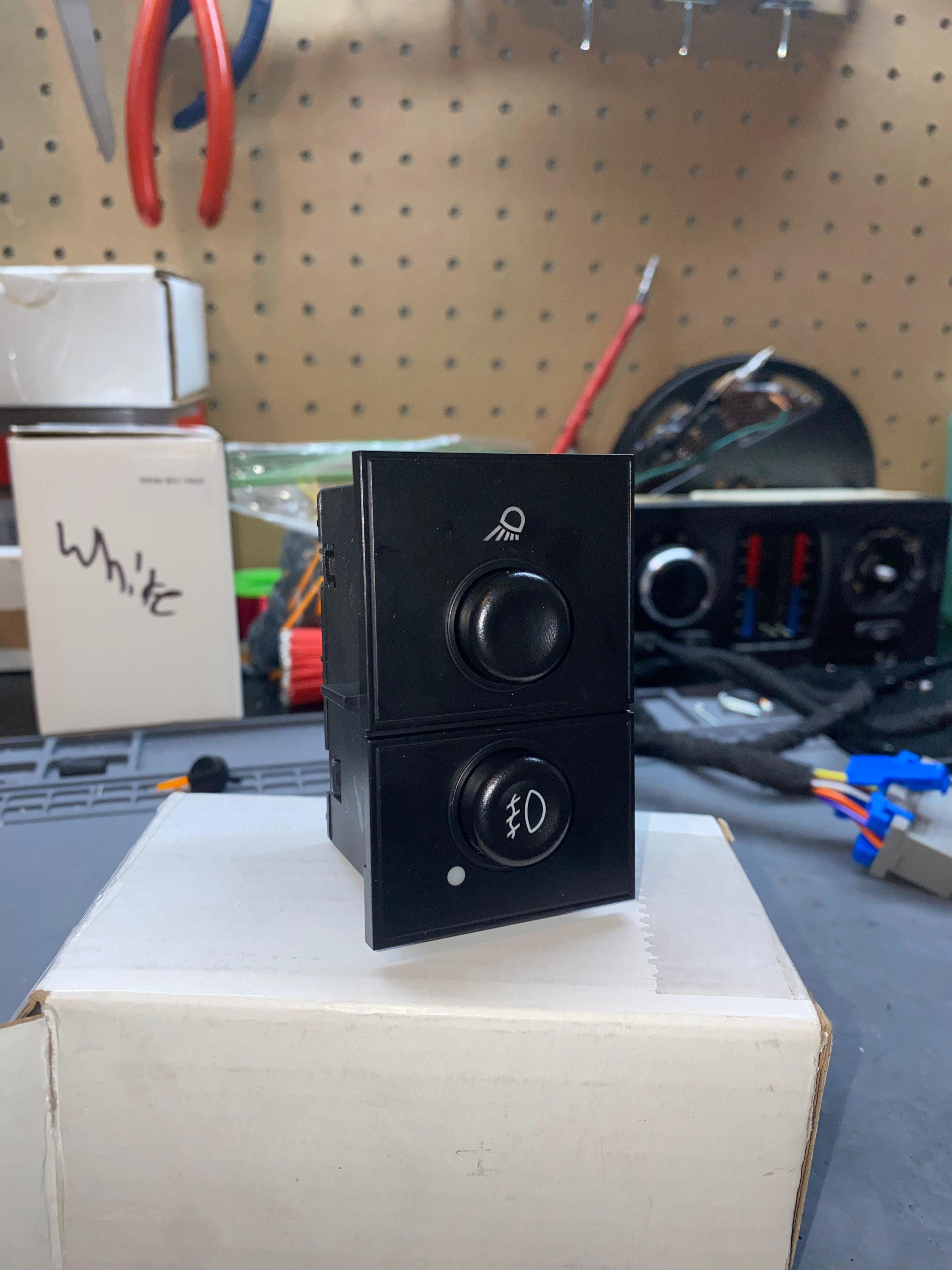 03-05 Fog/Cargo Light 🔥