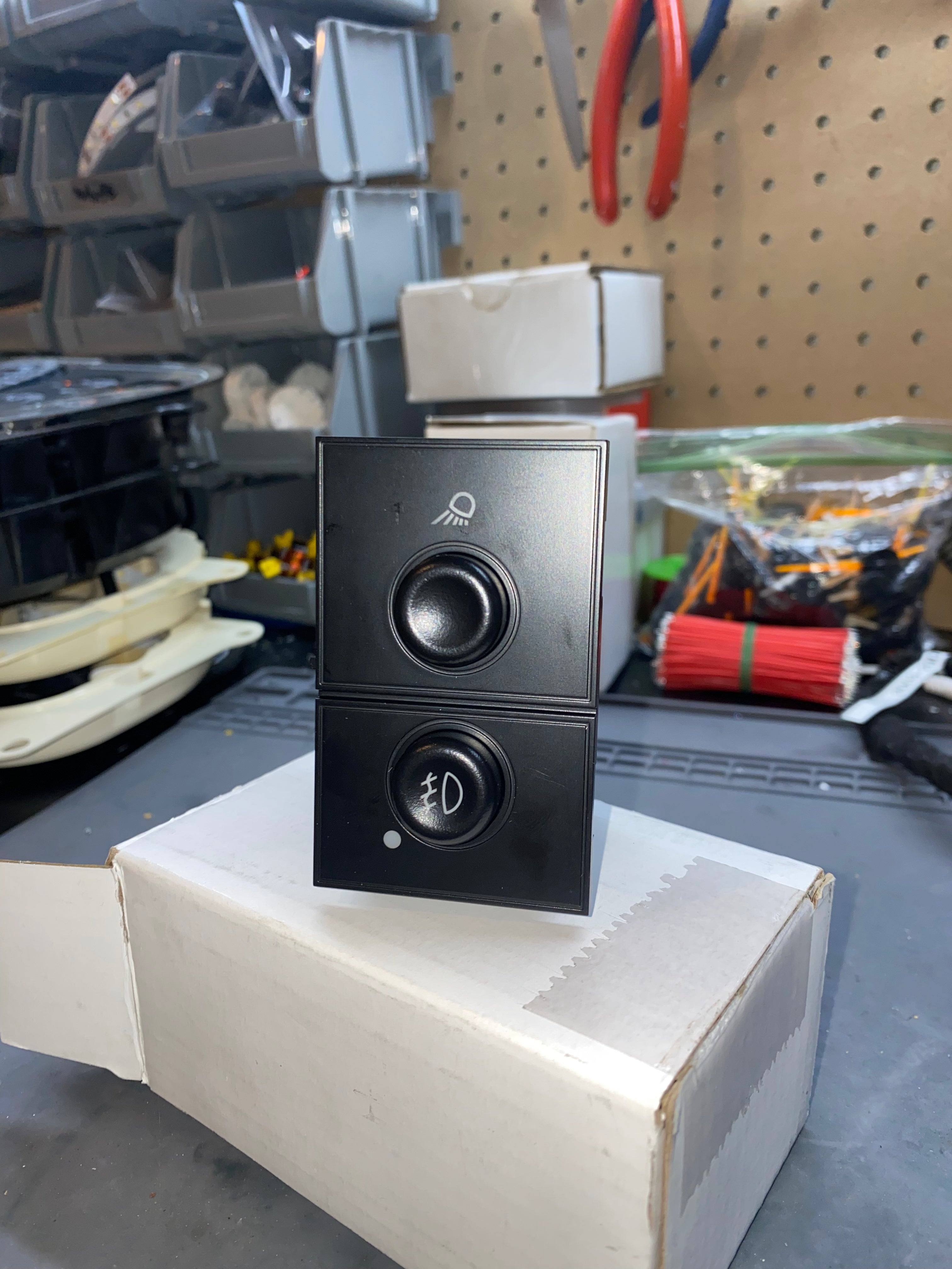 03-05 Fog/Cargo Light 🔥