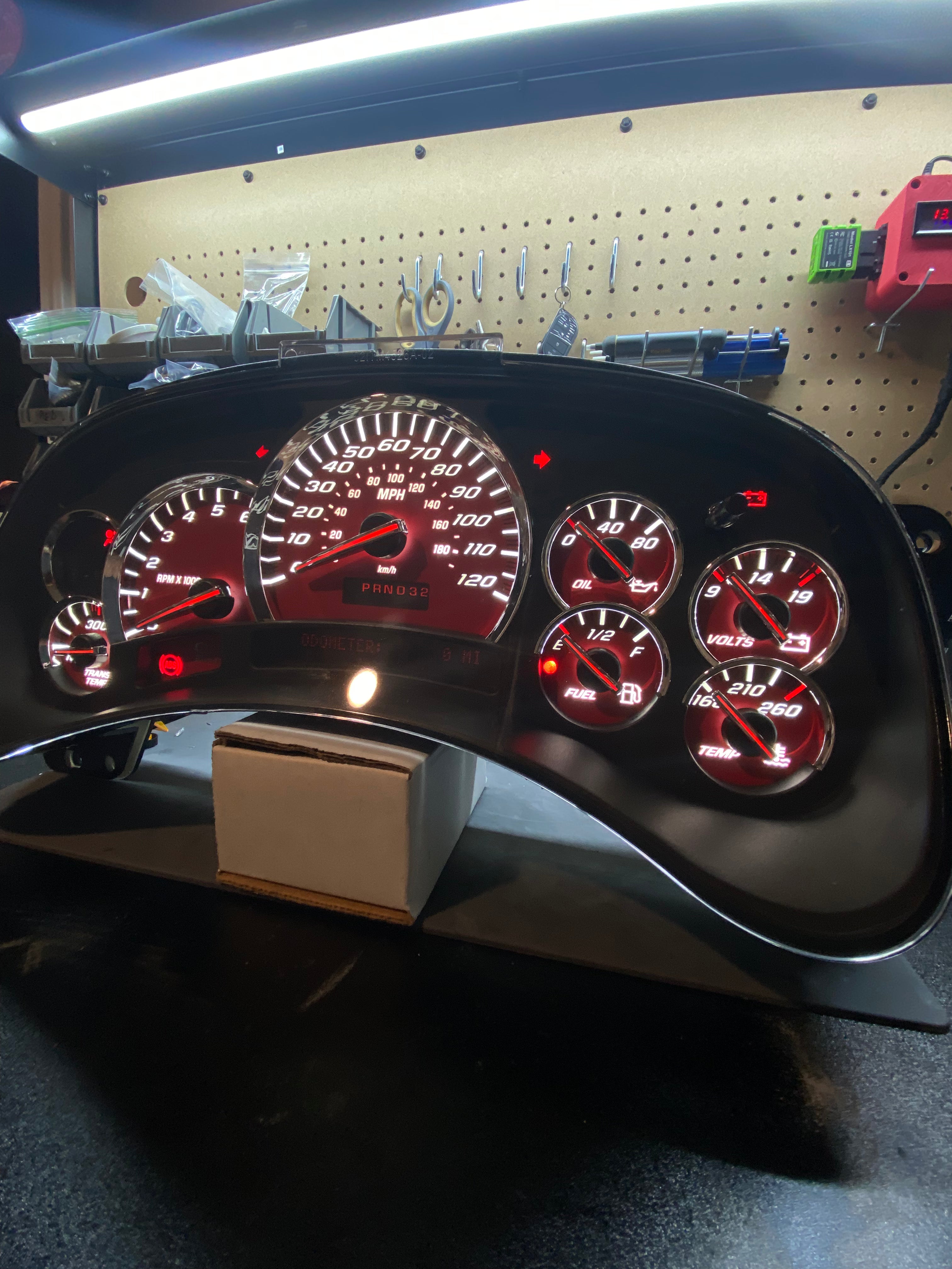 03-05 Chevy/GMC All Red SS Premium Style Cluster 🔥